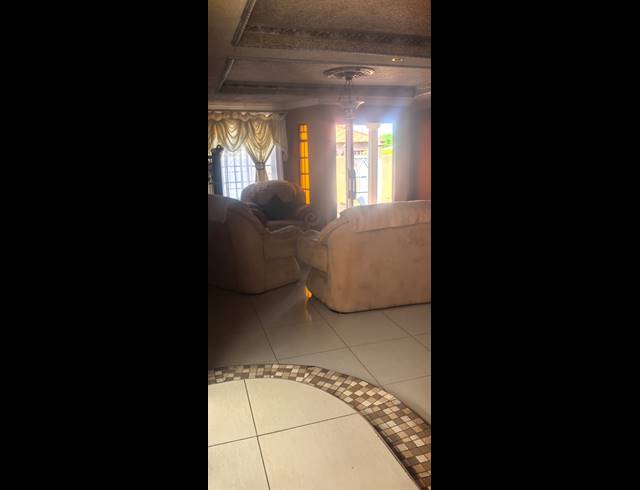4 BEDROOM FREESTANDING FOR SALE IN SOSHANGUVE SOUTH EXT 2